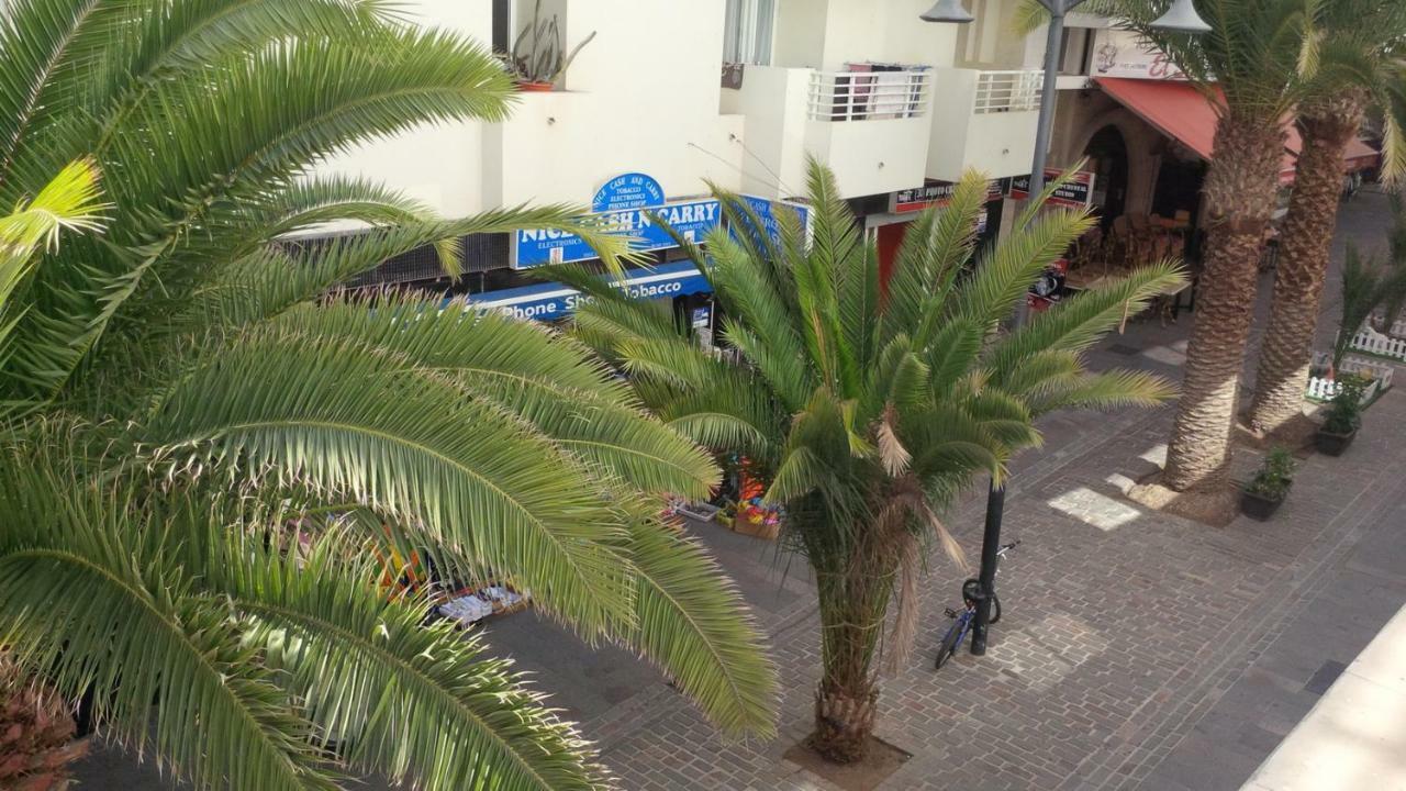 Los Cristianos Beach Apartments Екстериор снимка